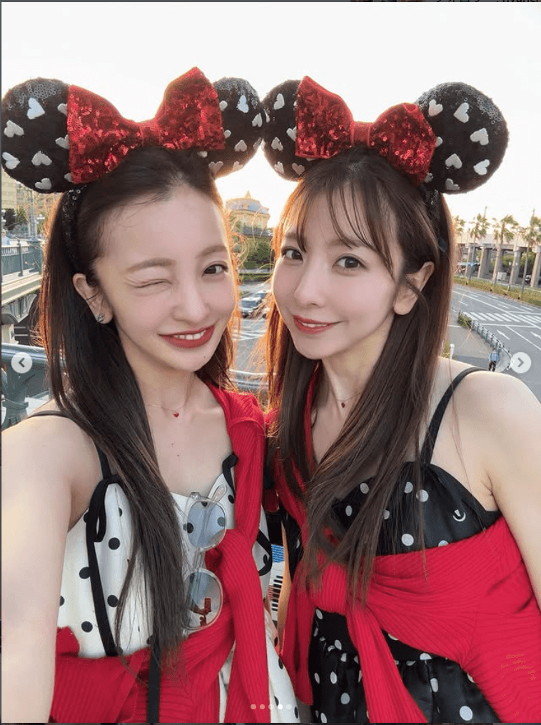 板野友美のインスタグラム（＠tomo.i_0703）より