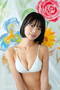 夏目綾　写真集 写真集カット】ミス少年マガジン夏目綾さん 3年半ぶりグラビア