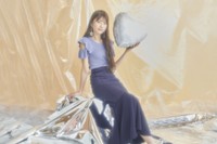 AKB48千葉恵里さんによる着用写真(P2C Studio株式会社提供)