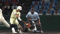 9回 3番・松原のタイムリーでリードを4点に広げる