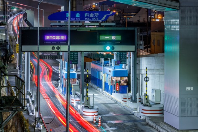 高速道路の深夜割引はどう変わる？　※画像はイメージです（photoAC）