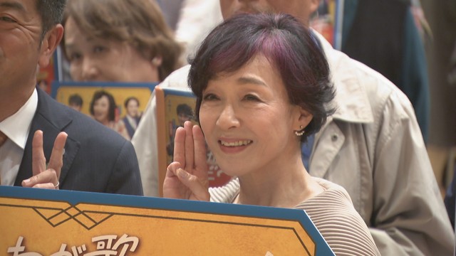 俳優・キムラ緑子さんが東かがわ市でトークショー