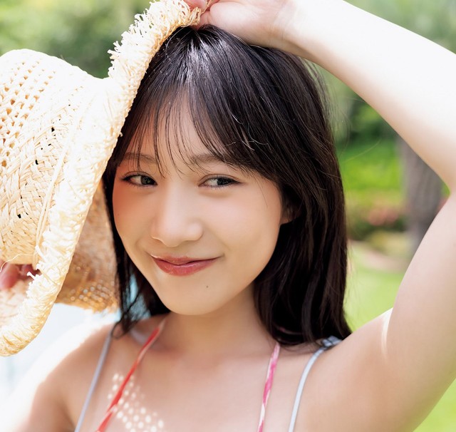 横野すみれ「週刊SPA! 」(扶桑社)7月21・28日合併号より＝撮影／唐木貴央 ヘアメイク／海瀬志津奈（JULLY） スタイリング／KAN