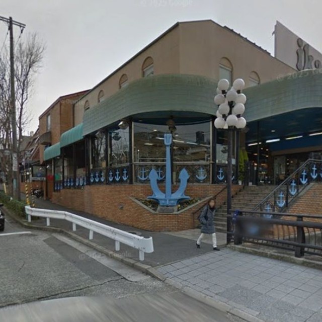 芦屋市岩園町にあるいかりスーパー芦屋店（Googleマップから引用）