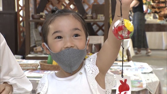 ガラスの風鈴に自由に絵を描いてみよう　ドイツの森で絵付け体験　岡山・赤磐市