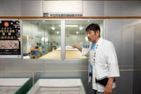 麹造りの工程の一部には自社開発の機械も取り入れています