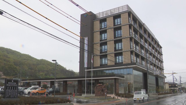 備前市長選挙が告示　現・前・新の三つどもえの戦いに　岡山