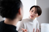 浮気を疑った後「本人に直接確認」はしてはいけない！？　※画像はイメージです（kapinon/stock.adobe.com）