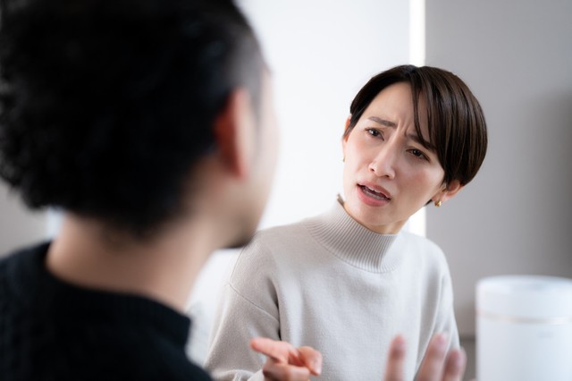 浮気を疑った後「本人に直接確認」はしてはいけない！？　※画像はイメージです（kapinon/stock.adobe.com）