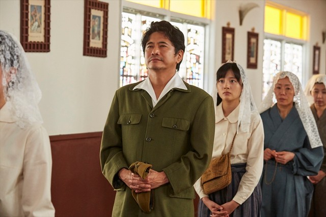 萩原聖人と川床明日香(C)2025「長崎―閃光の影で―」製作委員会 