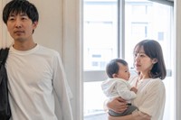 夫が一人でサウナへ行こうとして、そのときに妻が思うことは…。この画像はAdobe Fireflyで作成したイメージです