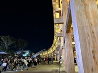 夜の姿も印象的だった