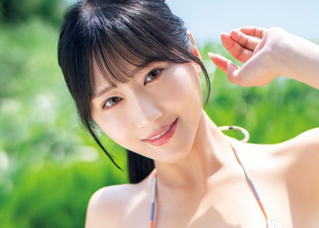 川瀬もえ(C)光文社/週刊FLASH 写真◎佐藤佑一