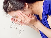 「アイシャンプー」で花粉もスッキリ、気分も爽快に！