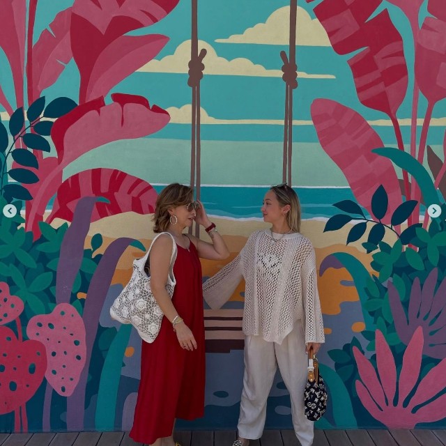 倉沢淳美さん（左）と娘のケイナさん（本人のインスタグラムから）