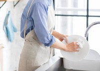 落ちてこない袖まくりライフハックとは…※画像はイメージです（lielos/stock.adobe.com）
