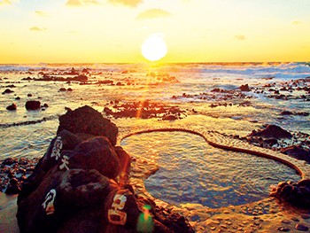 黄金崎不老ふ死温泉／青森県（提供画像）