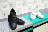 日本航空グループ「ZIPAIR」が制服に採用したスニーカー「ZIPAIRスニーカー」（ZIPAIR2022年3月9日のプレスリリースから）
