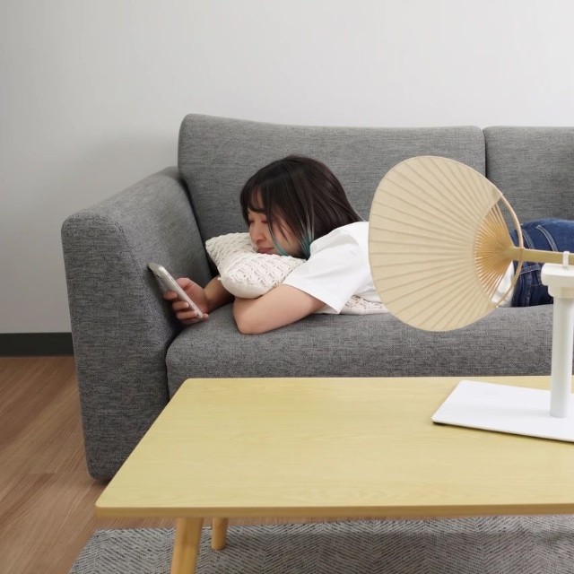 誰かに仰いでもらっている気持ち良さ…（サンコー株式会社提供）