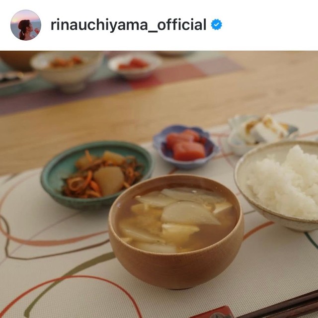 （内山理名公式インスタグラムより）