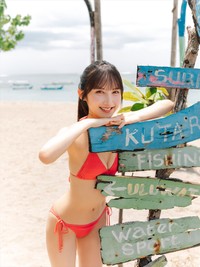 長友彩海1st写真集『予定外の瞳』（C）KADOKAWA　（C）DH　PHOTO：下田直樹