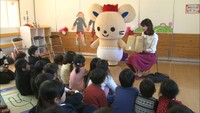 佐田アナもお手伝い　チュッピーが園児に“感謝”　岡山・総社市