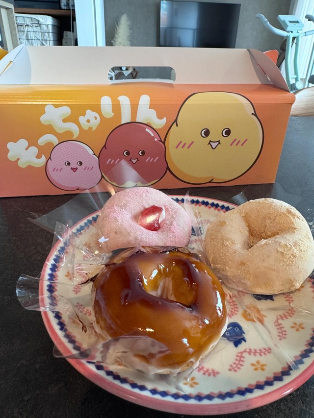 夫さん、無事にレアアイテムのもっちゅりん3種をゲット！（さーやさんThreadsより）