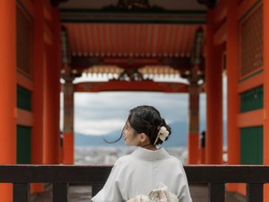 モヤモヤした成人式。同じ振袖を着た大学院の卒業式。自分は変わった