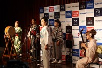 ８月に東京・中野で開催された盆踊りイベントで歌う瑞姫