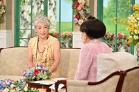 5月26日放送の「徹子の部屋」に出演する中尾ミエ（左）と、司会を務める黒柳徹子＝提供
