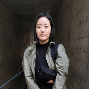 板垣麻衣子