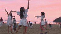 夕暮れの父母ヶ浜で子どもたちが舞う　自然と一体化したダンスを披露　香川・三豊市