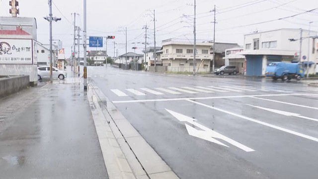 事故があった県道（香川県多度津町東浜）　4日