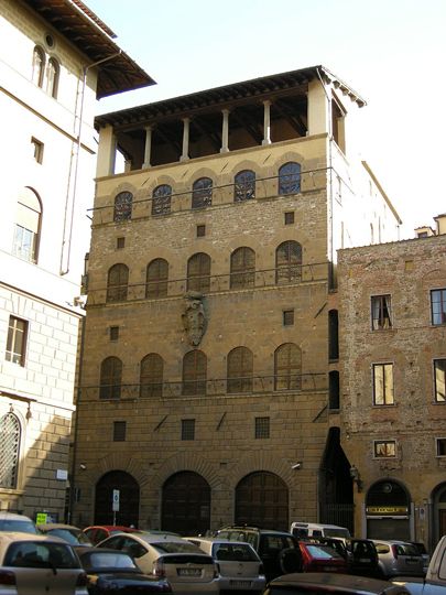 【図1】
パラッツォ・ダヴァンツァーティ（フィレンツェ）
（Sailko, CC BY 2.5　https://commons.wikimedia.org/wiki/File:Palazzo_davanzati_12.JPG）
