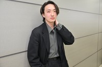 永六輔の孫監督・岡﨑育之介（撮影：石井隼人）