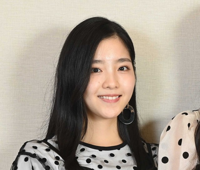 一岡伶奈＝2022年8月撮影