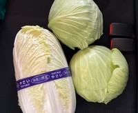 白菜80円、キャベツ30円に加え、お婆ちゃんの「おまけ」まで／ねむるねこさん（@nobita4989）提供