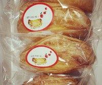 すべてホームページからのオンライン販売。店舗はない。冷凍保存できるから、好きなときに温かいアップルパイが楽しめる。6、12、18個と3種類のセット