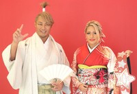 棚橋弘至（左）とジュリア