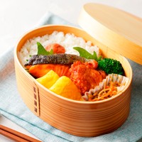 栄養と彩りを大切にした日本の弁当　※画像はイメージです（Nishihama//stock.adobe.com）