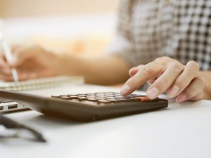 故人のローンは遺産分割の対象外　 相続人1人にローンを集中させる方法は？