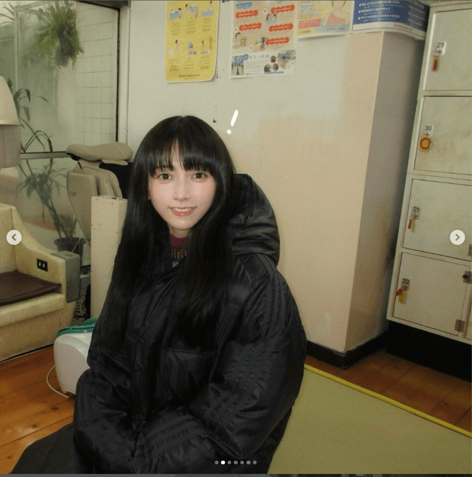 「FLASH」（26年1月7日発売号）に登場した池田瑛紗のオフショット　本人のインスタグラム（@teresaikedaofficial）より＝2026年1月7日投稿