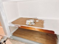 押し入れにペンキを塗るところから開始