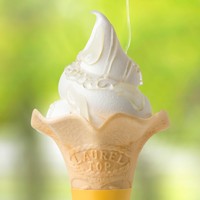 「長坂養蜂場」のはちみつソフトクリーム（提供）