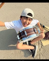 毎日ドラムに打ち込むそうた君（提供：＠souta__drumさん）
