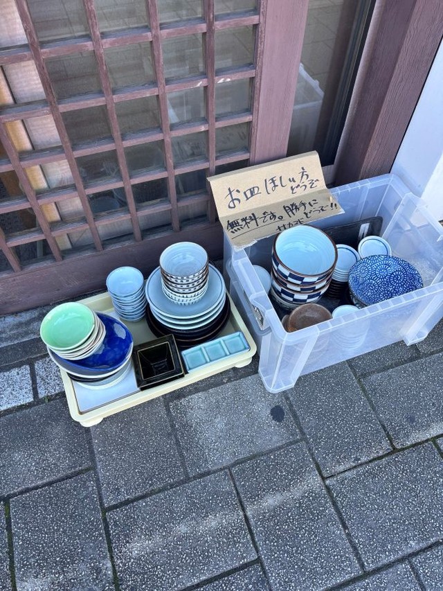 もとは前に入っていたうどん屋さんの所有物だったようです。 ※麺屋七竈提供