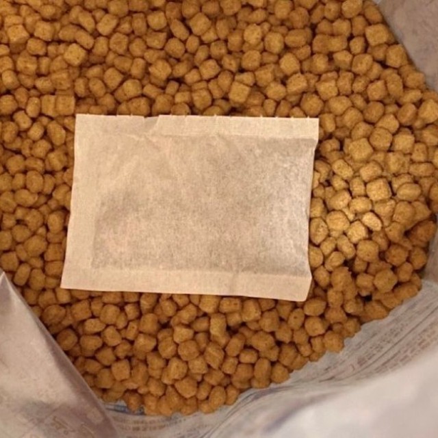 「キャットフード（カリカリ）にだしパックを入れておくと香りが付いて食い付きが良くなる」の理由が科学的に証明された（画像提供：コルメルさん）