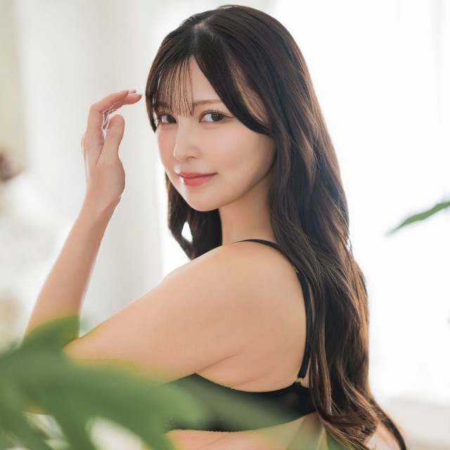 成瀬かのん デジタル写真集『SECRET BIJOU』（発売：wunder_publishing_house　撮影：やすいきしょう）