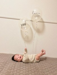 入退院を繰り返していたときに迎えた100日のお祝い（提供：@___ut.a17さん）