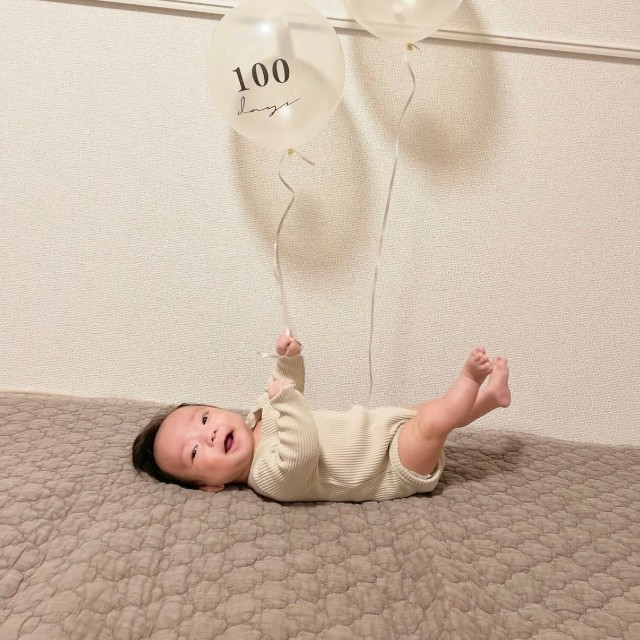 入退院を繰り返していたときに迎えた100日のお祝い（提供：@___ut.a17さん）